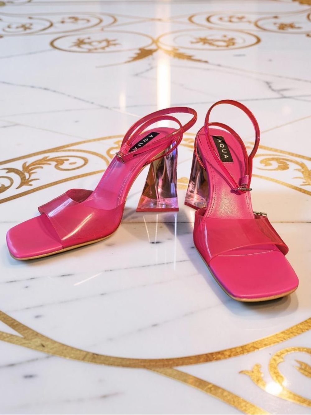 Aqua NWT Stunning Vibrant Barbie Pink Patent Slingback Acrylic Block Heels SH392